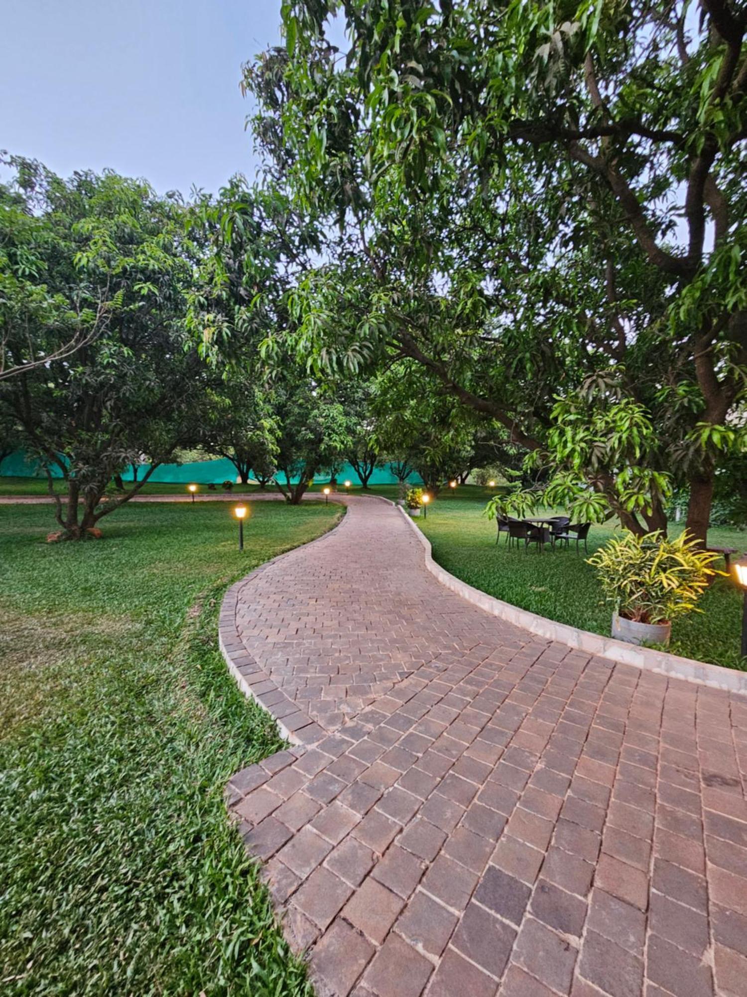 River Estates Luxury Resort & Spa Karjat Dış mekan fotoğraf