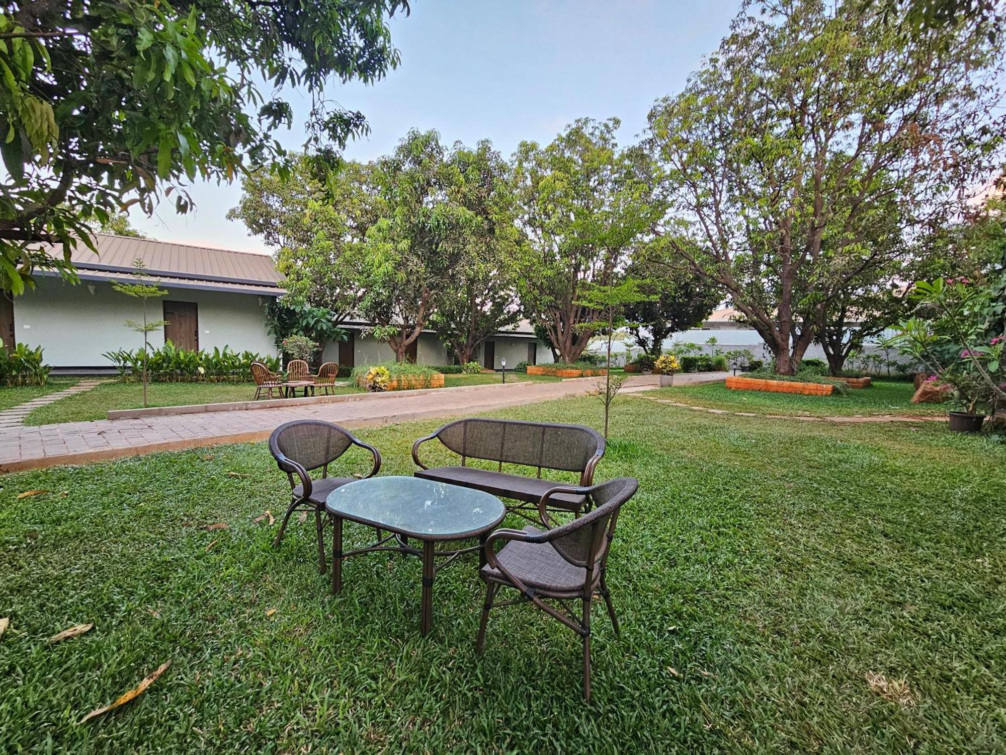 River Estates Luxury Resort & Spa Karjat Dış mekan fotoğraf